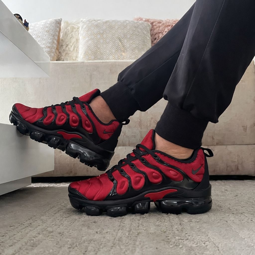 NIKE AIR VAPORMAX PLUS HOMBRE 4️⃣0️⃣al4️⃣4️⃣