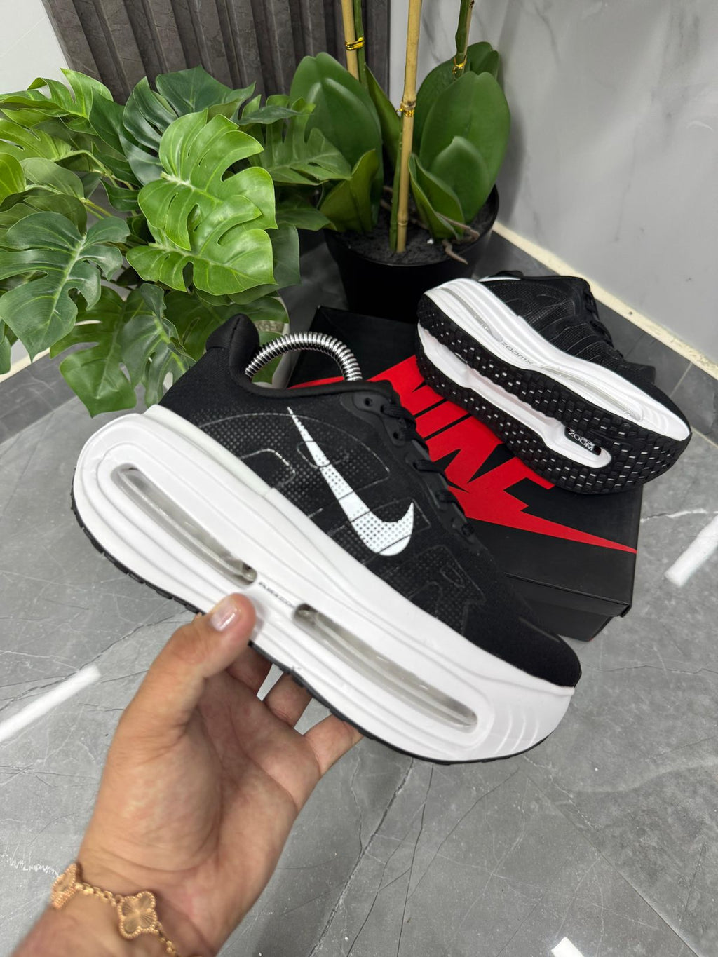NIKE ZOOM DE DAMA Y HOMBRE 3️⃣6️⃣al4️⃣4️⃣