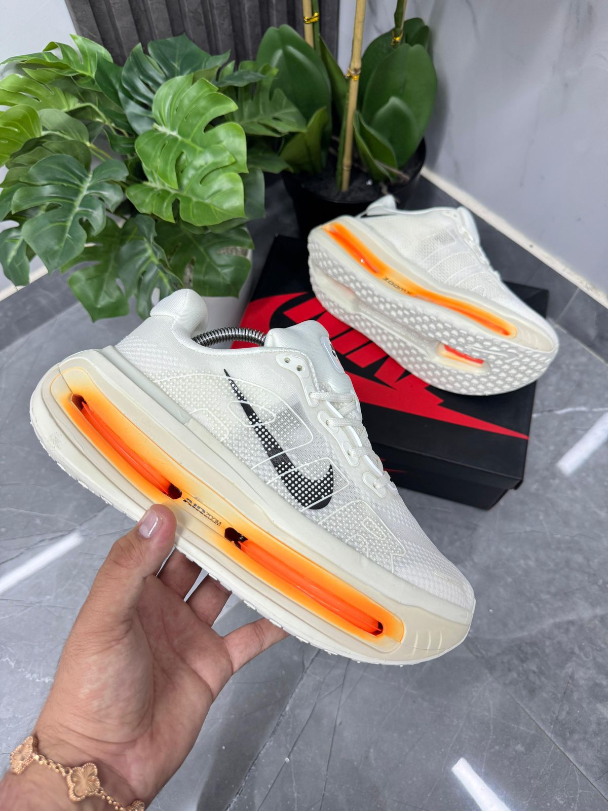 NIKE ZOOM DE HOMBRE 4️⃣0️⃣al4️⃣4️⃣