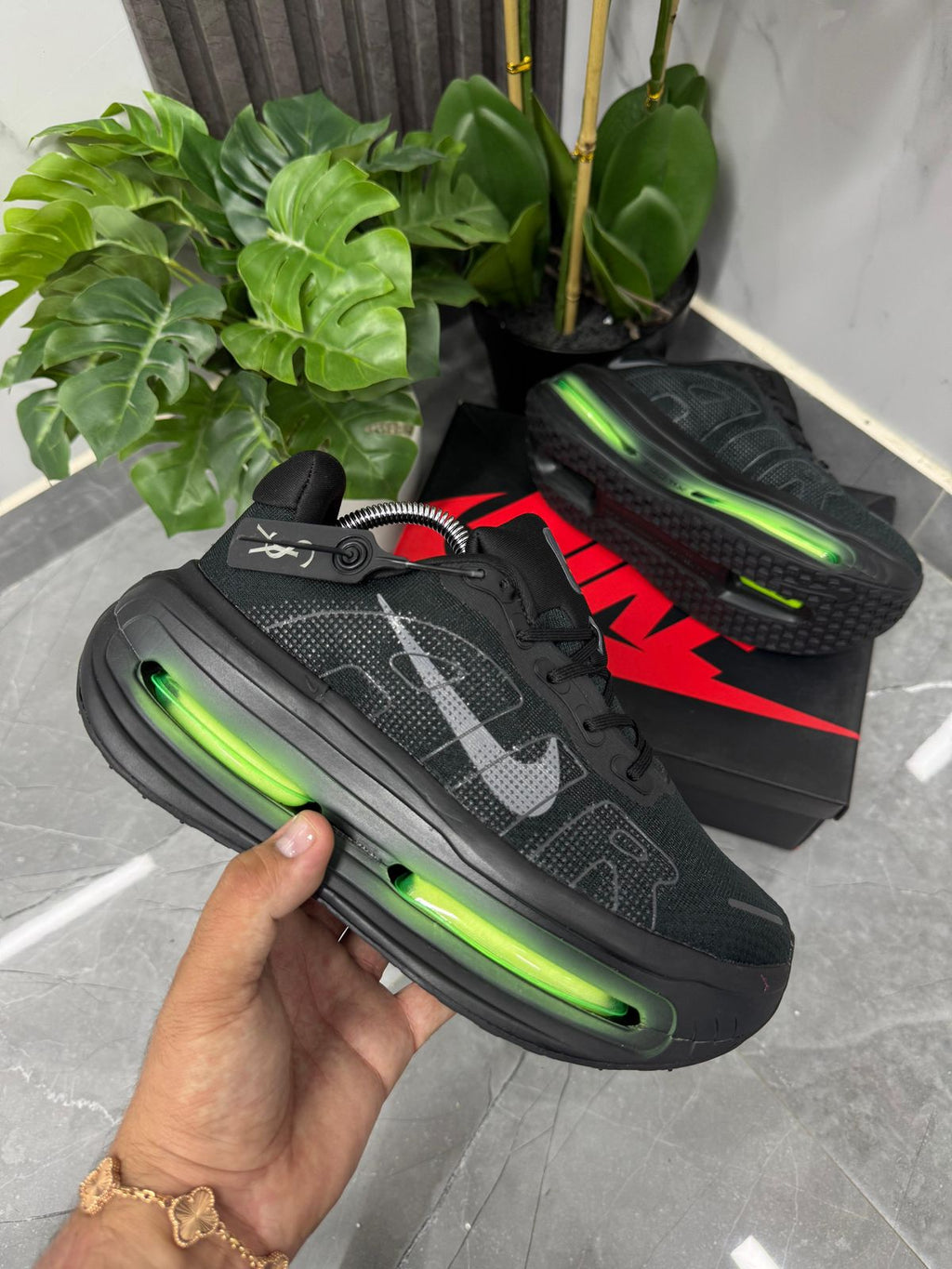 NIKE ZOOM DE HOMBRE 4️⃣0️⃣al4️⃣4️⃣