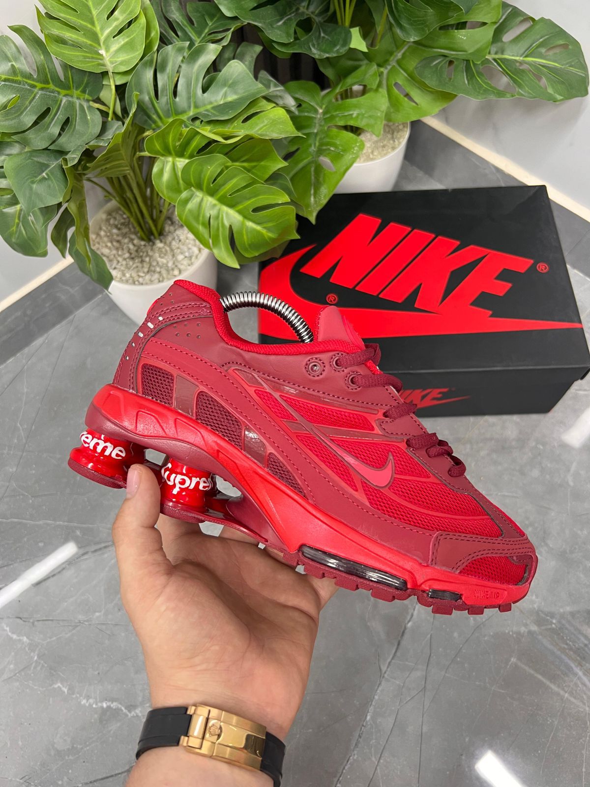 NIKE SHOX SUPREME  DE HOMBRE 4️⃣0️⃣al4️⃣4️⃣