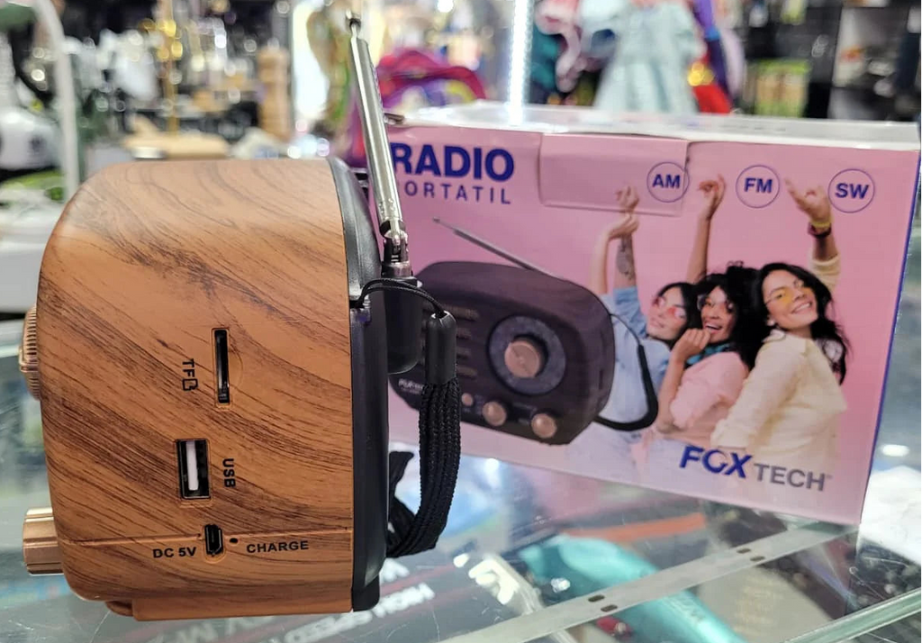 Radio Am/fm Fox Tech 194bt