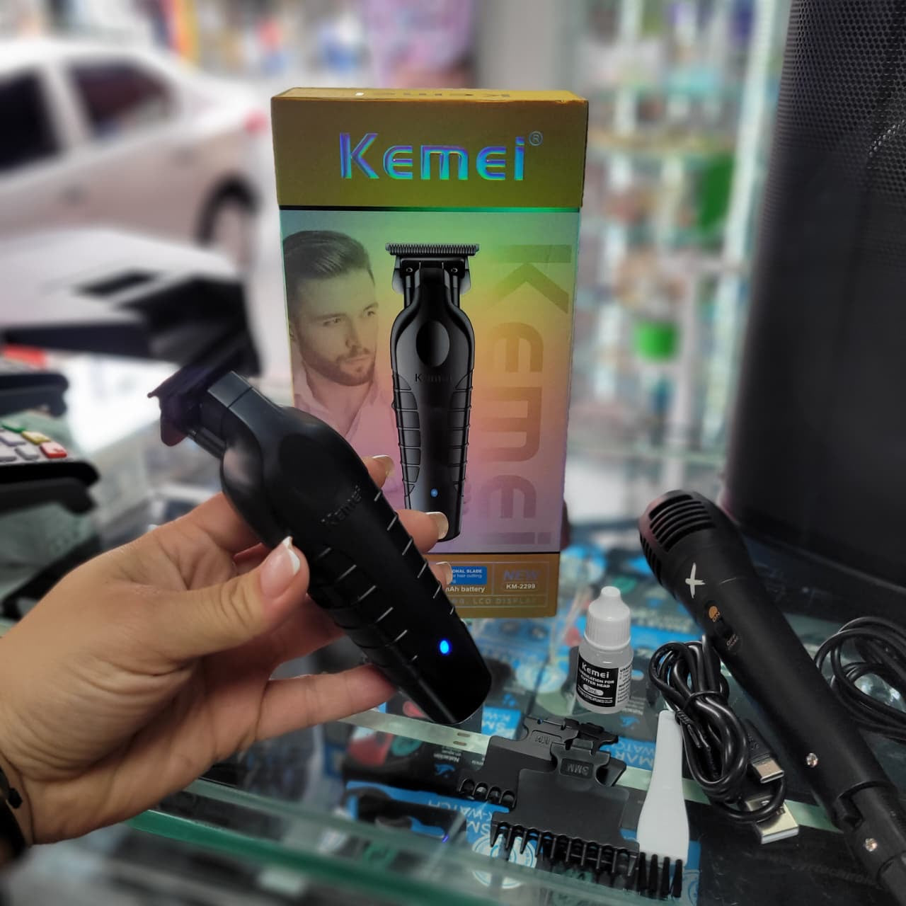 🔥 Combo Promoción de la Semana: Parlante 6.5” Tipo Bose + Afeitadora Profesional Kemei 2299