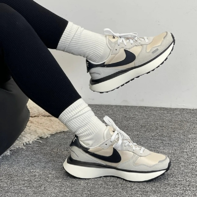 NIKE WAFLE DE DAMA