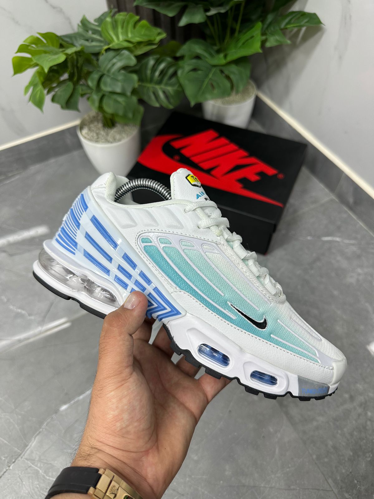 NIKE TN PLUS DE HOMBRE 4️⃣0️⃣al4️⃣4️⃣