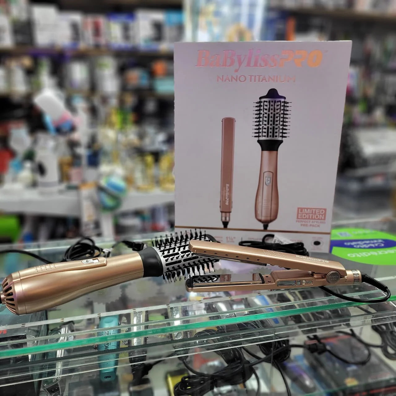 Combo Baby Liss Rosa Gold - Plancha Digital Mediana + Cepillo Secador