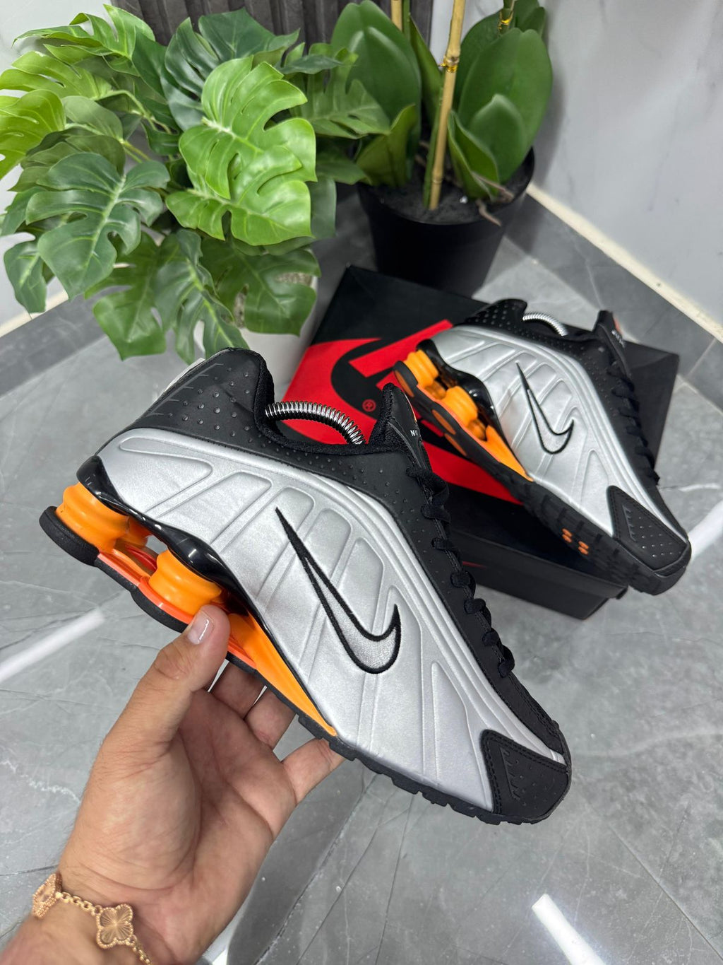 NIKE SHOX DE HOMBRE 4️⃣0️⃣al4️⃣4️⃣