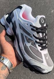 NIKE SHOX SUPREME DE HOMBRE 4️⃣0️⃣al4️⃣4️⃣